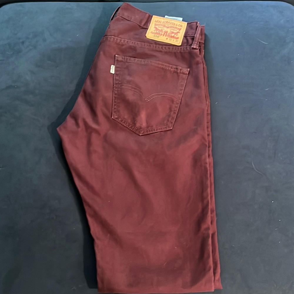 Levi’s 514 Maroon/Burgundy/Wine colored Chinos
